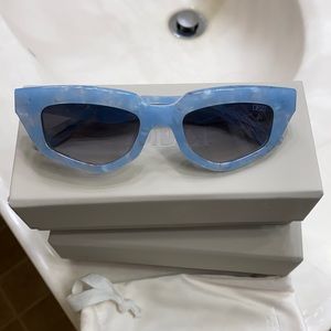 DEZI on read sunglasses *NEW never worn